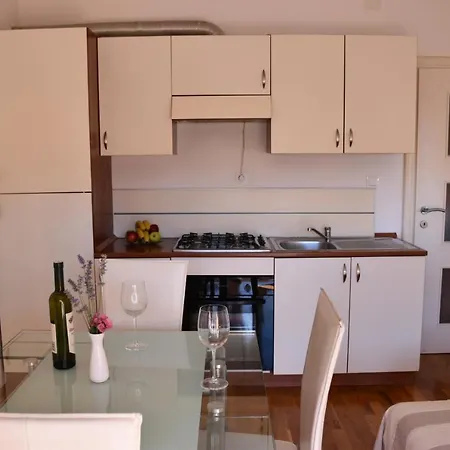 Ivan Apartment *